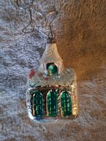 Sehr alter Weihnachtsschmuck  Kirche, Glas,türkisblau-silber