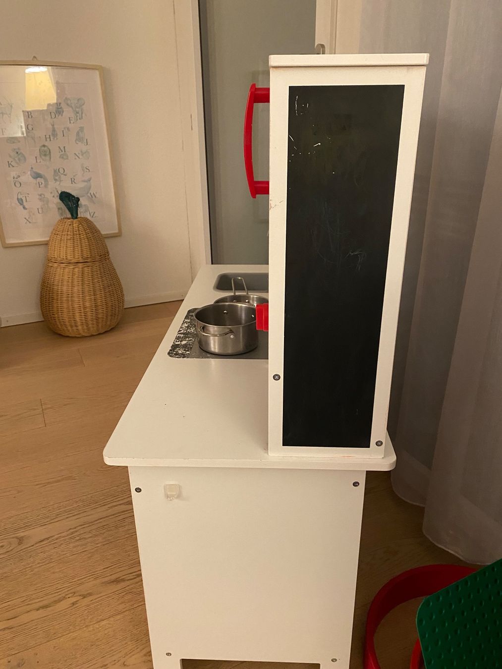 Hape Spielzeuge: Hape Multifunktionale Spielküche – Gebraucht aus Thalwil von paolo.rota 4