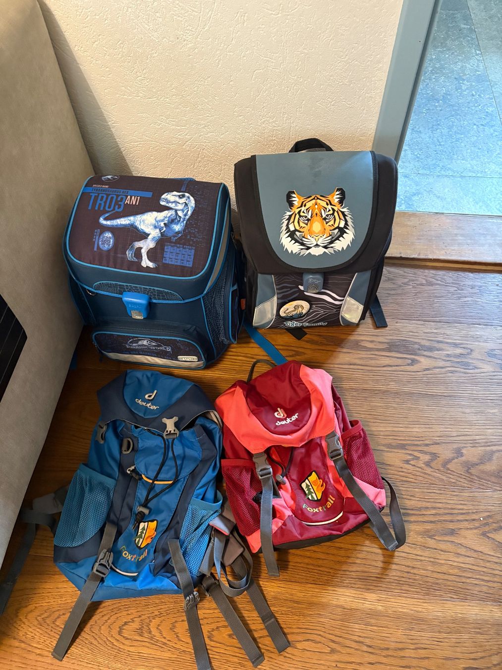 Deuter Borse & Zaini: Zwei Kinder Rucksacks und zwei schultasche – Usato da Othmarsingen venduto da shi_z6zz