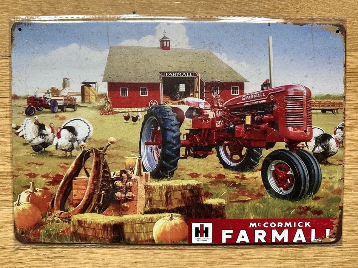 Schilder: Ihc farmall Traktor diesel schlepper Oldtimer classic  – Neu (gemäss Beschreibung) aus Reinach AG von rares75