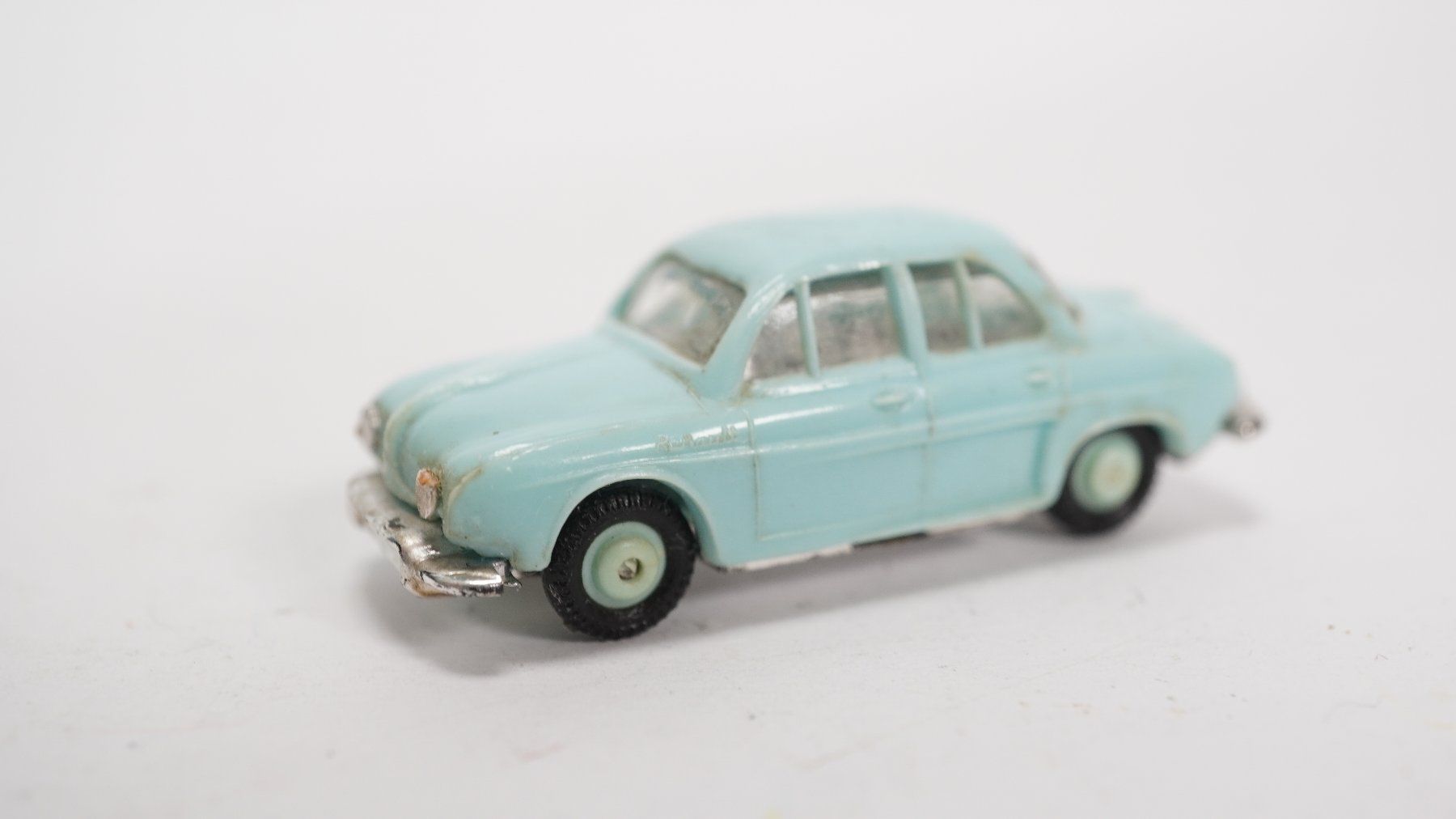 Norev Modellini d'auto: c1 Norev 1:87 Renault Dauphine hellblau – Usato da Uetendorf venduto da tigermuegi