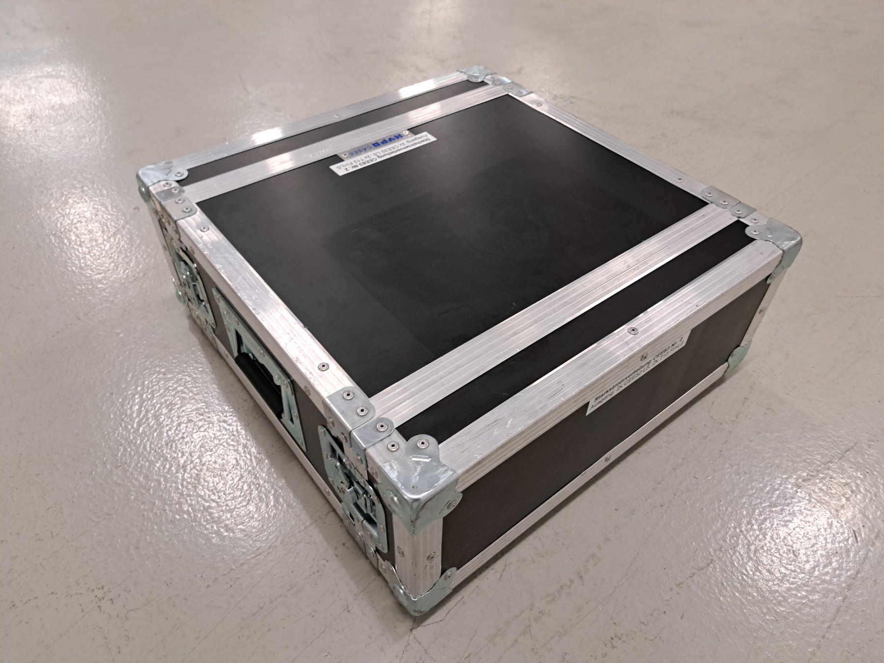 Alimentazione elettrica: Stromverteiler Camco CEE 63, im Flight Case – Usato da Embrach venduto da lichttechnik 6