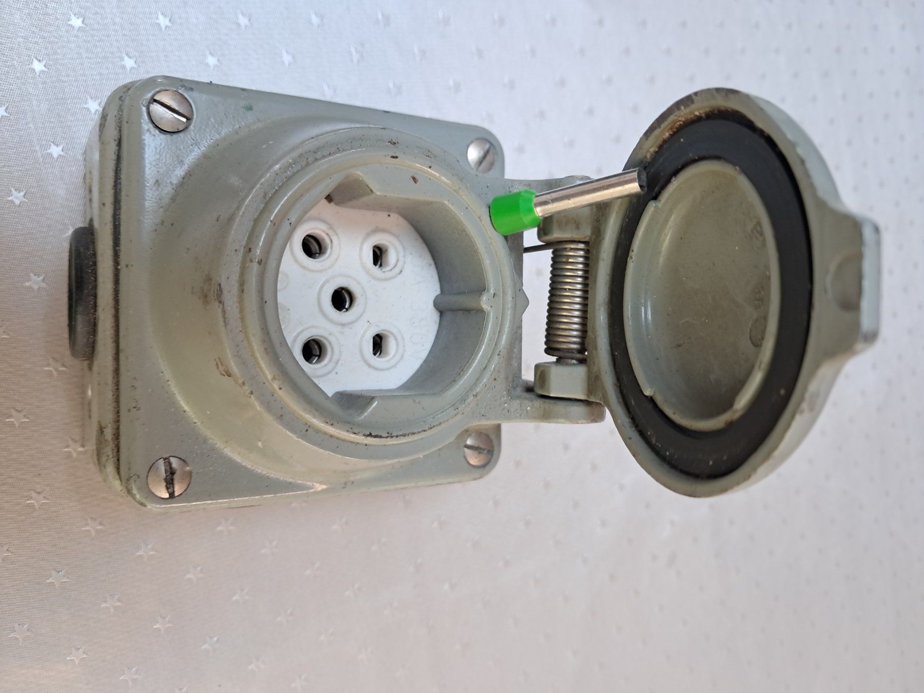 Spine: Prise électrique – Usato da moutier venduto da Dupont50 3