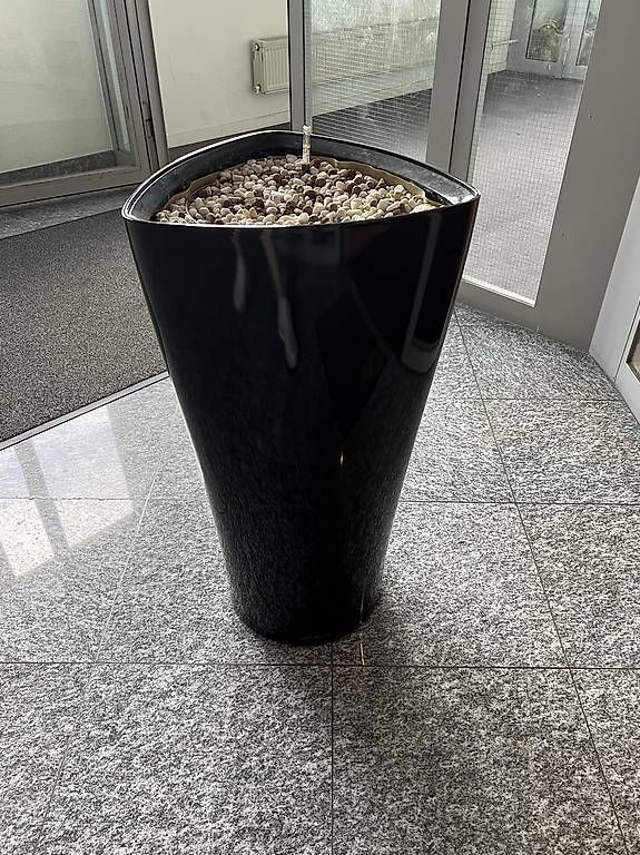 Vasi & Recipienti: Vase  – Usato da Kriens venduto da jas_2ggt