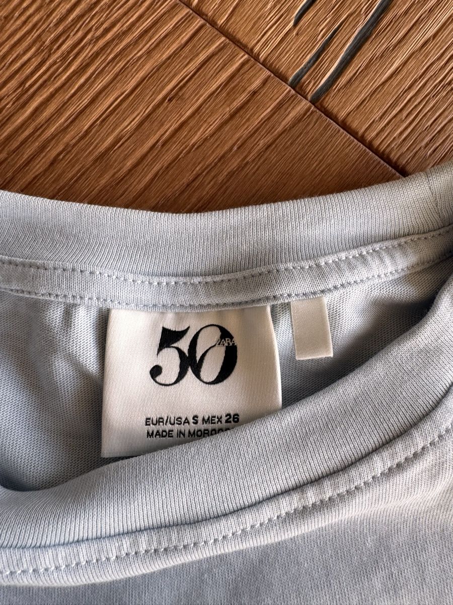 Zara T-shirt: Zara Jubiläums T-Shirt in Hellblau Gr.S – Nuovo (secondo la descrizione) da Altendorf venduto da PiaLang 1