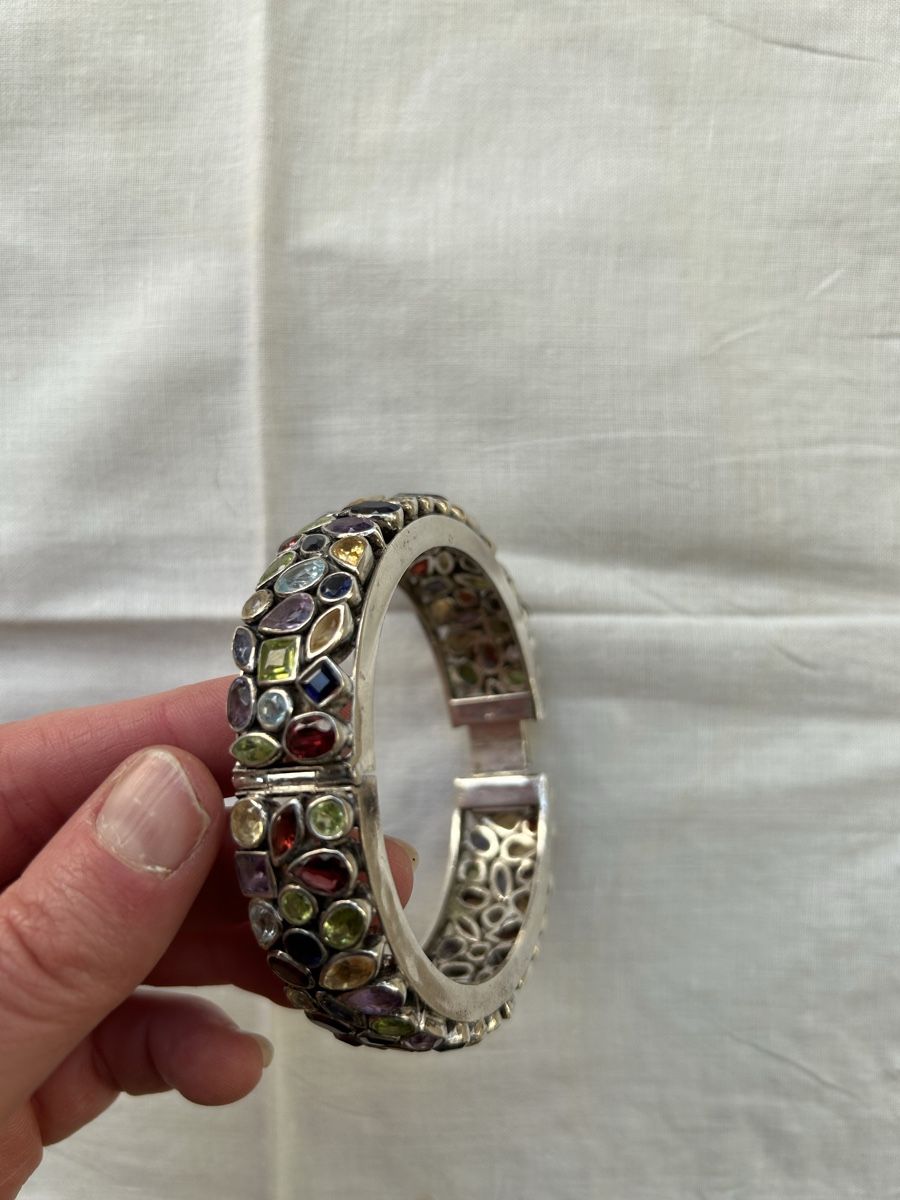 Bracciali & Braccialetti: Wunderschöner Armreif Silber mit Edelsteinen – Usato da Birsfelden venduto da Exclusivity 2