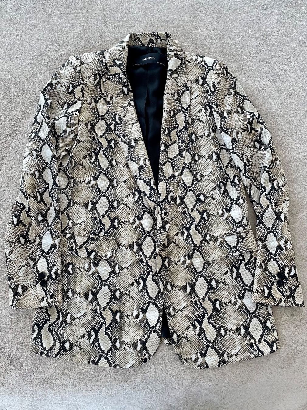 Zara Giacche: SNAKE PRINT ZARA BLAZER, SIZE XS – Nuovo (secondo la descrizione) da Forch venduto da ele_9gsf 1