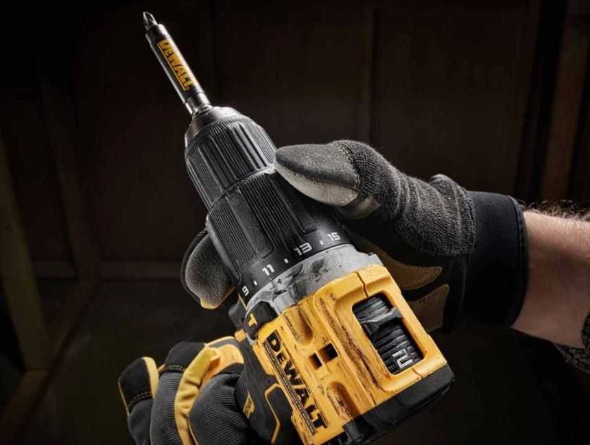 Dewalt Trapani: DeWALT 18V Akkuschrauber DCD100NT ohne Akku – Nuovo e nell'imballaggio originale da Jegenstorf venduto da Bracher_Mail-House 1