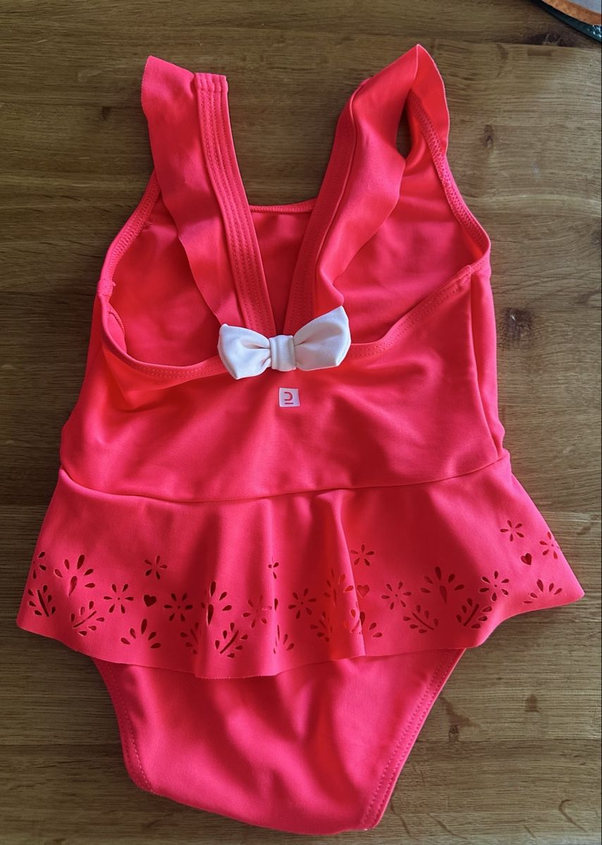 Costumi da bagno: Badeanzug Mädchen🩷 – Usato da St.Gallenkappel venduto da art_67gq 1