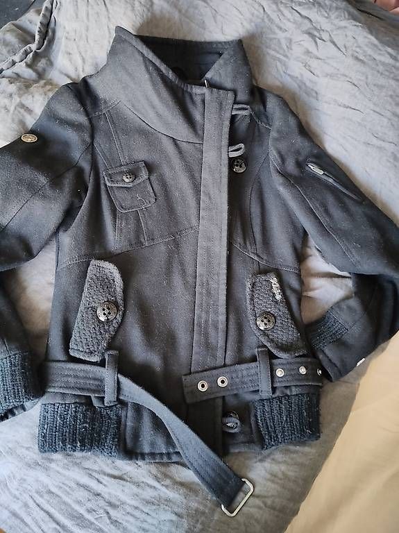 Giacche: Superwarme Winterjacke in schwarz – Usato da Zürich venduto da brendlerb 4