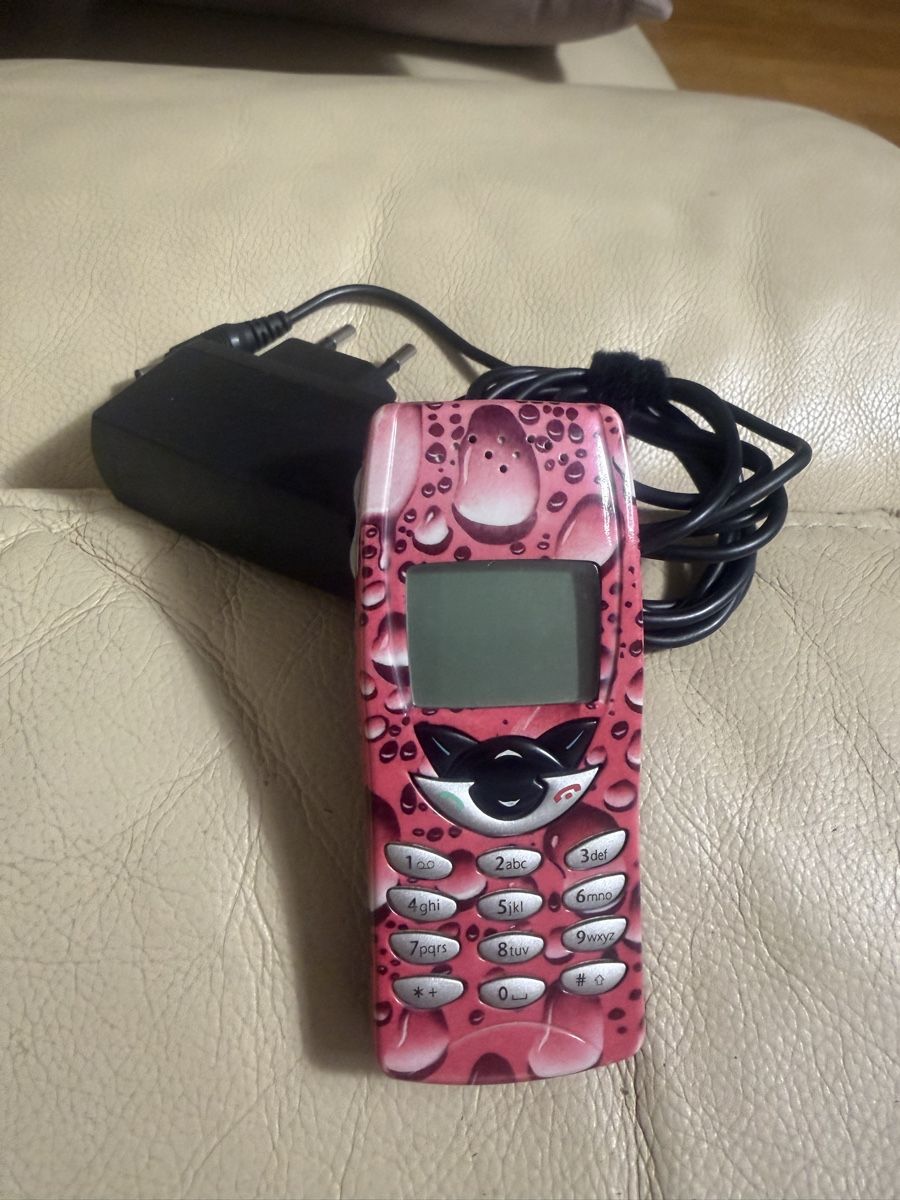Nokia Telefoni cellulari / Smartphones: Nokia 8210 inkl lgerät Top zustand – Usato da Regensdorf venduto da mex5145 8