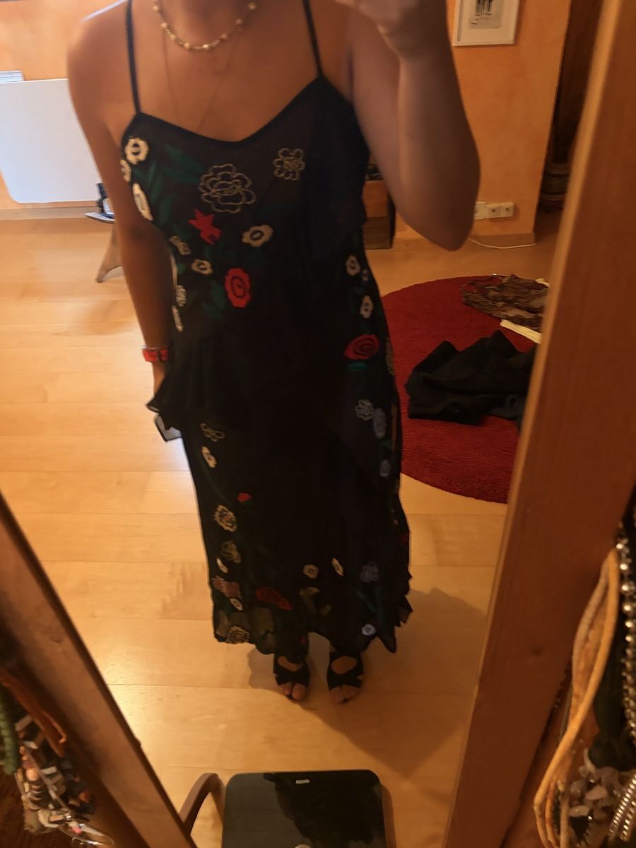 Vestiti: Robe avec broderie et perles – Nuovo (secondo la descrizione) da Lavigny venduto da Lea_9rxv 2