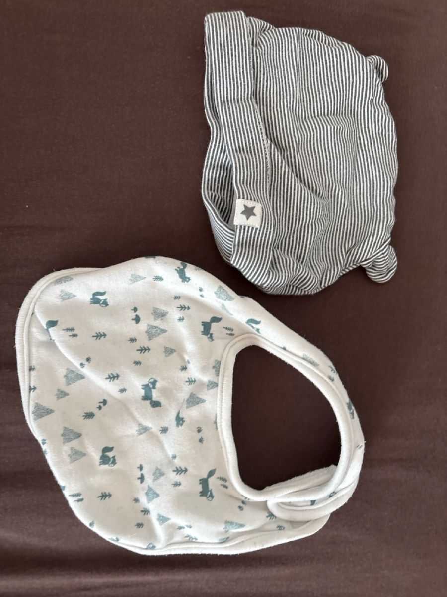 Pasti del neonato: mütze und lätzchen – Usato da Zürich venduto da gab_6ycj