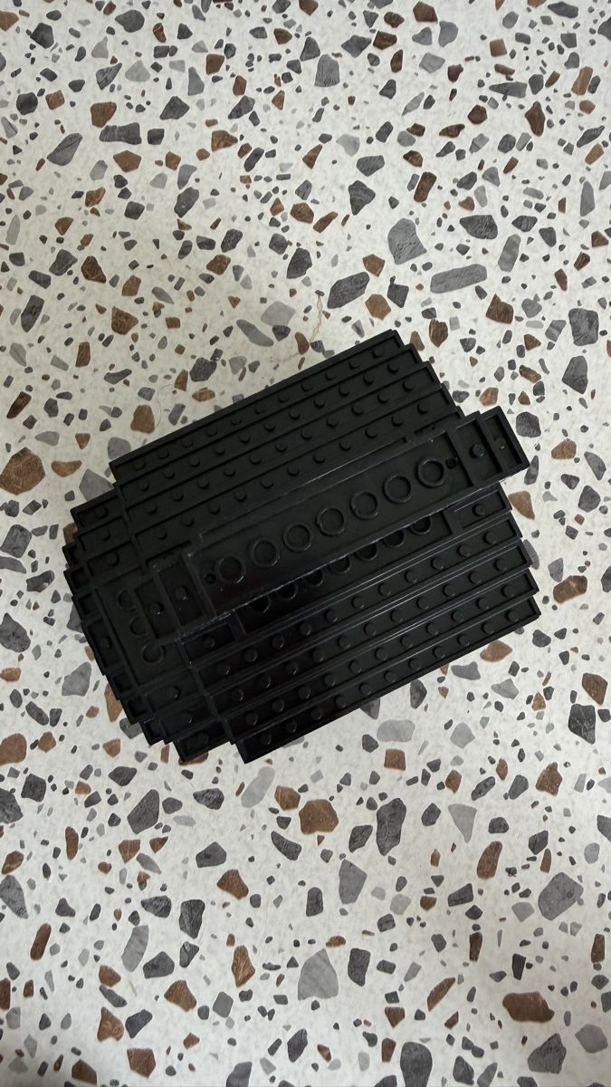 Tazze: Unique Black Lego Mug  – Usato da Meilen venduto da KatKatHar 3
