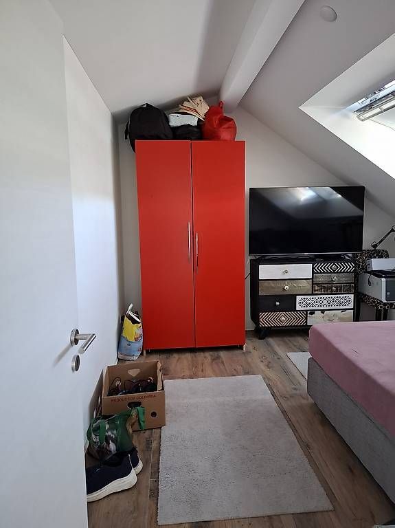 Armadi: Ikea Schrank  zuverschenken  – Usato da Luzern venduto da nsc_tn7z