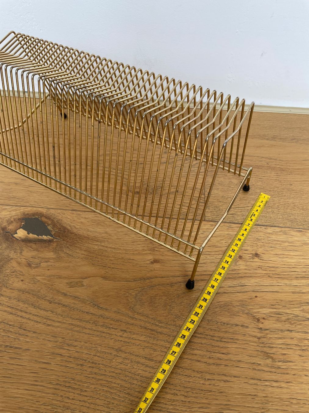 Supporti per strumenti musicali & leggii: Vintage Fifties/Sixties Schallplattenständer – Usato da Grenchen venduto da M_ina 5