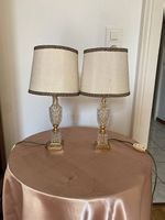 Coppia lampade da comodino vintage in vetro lavorato