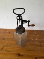 Antike Buttermaschine Glas mit Handkurbel  