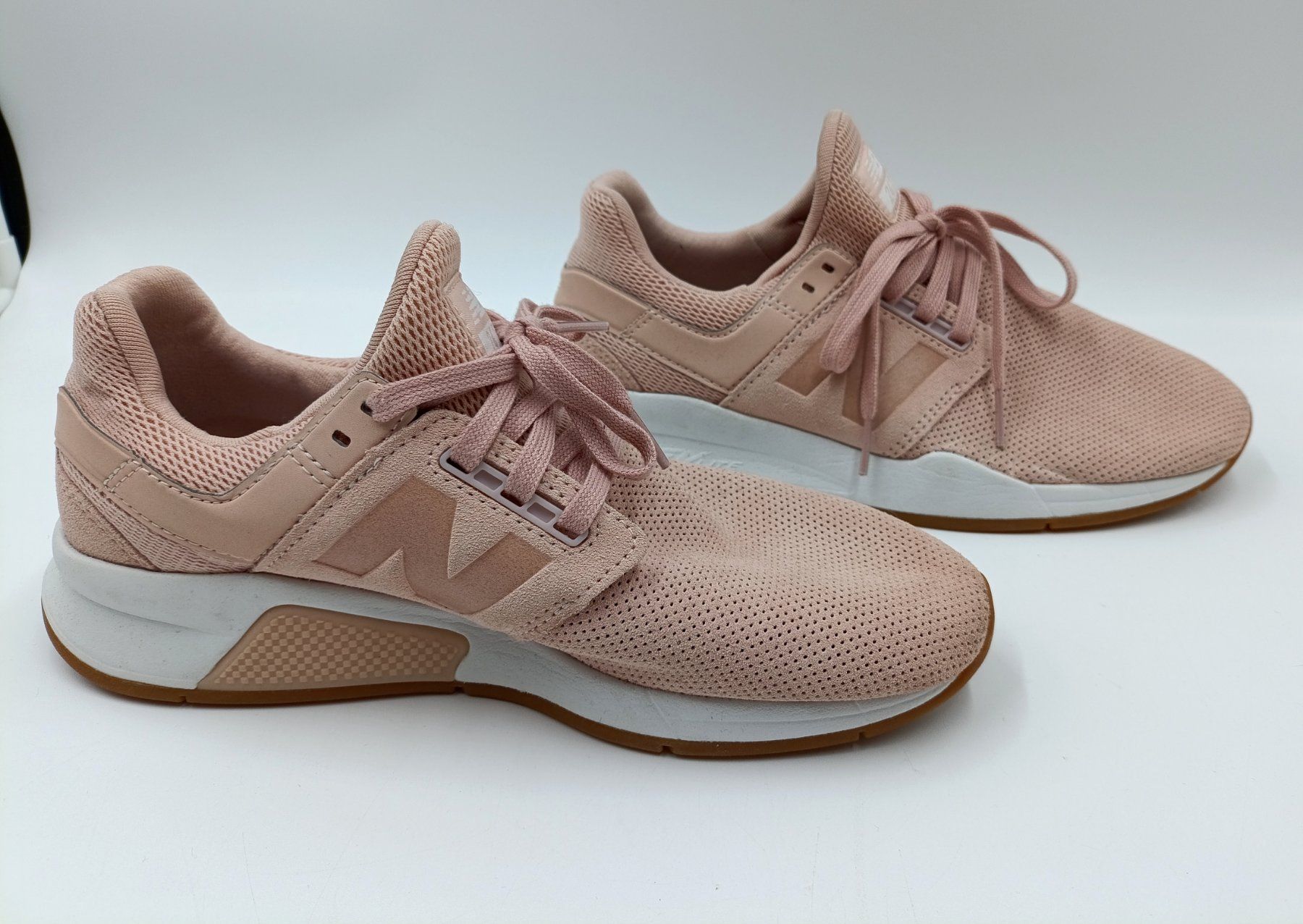 New Balance Scarpe da donna: NB 247 Sneaker Grösse 40 – Usato da Wil SG venduto da Donaldus 2
