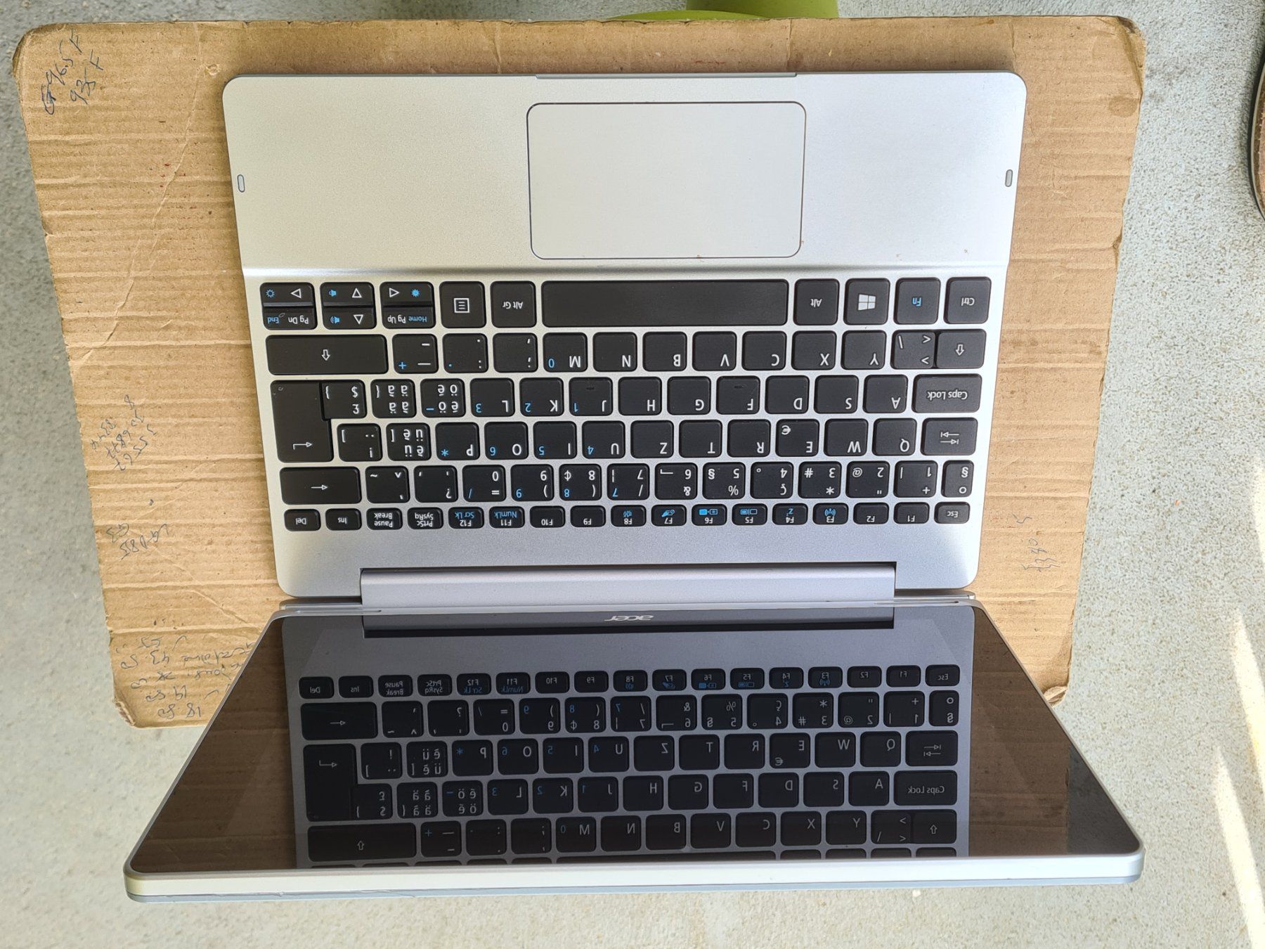 Acer Tablet PC: Tablet: Acer 10.1" ungetestet, reagiert nicht + Keypad – Difettoso da Winterthur venduto da Opusco