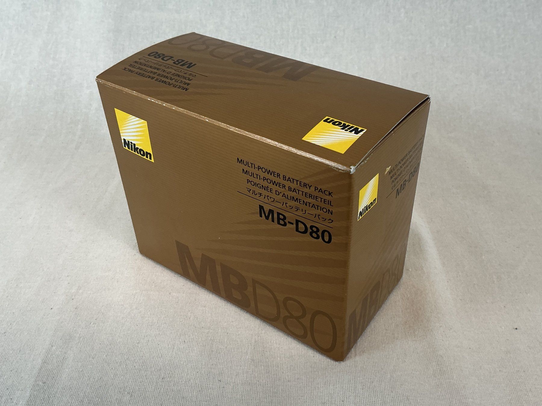Nikon Accus: NIKON MB-D80 Multi Power Batterie – D'occasion à Richterswil par Restwert_Richterswil 7