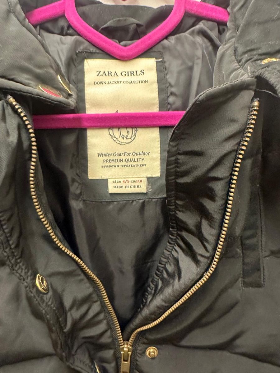 Zara Jacken & Mäntel: Zara Mädchen Daunenjacke schwarz Grösse 110 – Gebraucht aus Brüttisellen von nat_5622 1