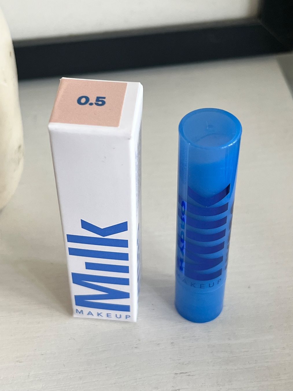 Charlotte Tilbury Make-up: MILK MAKEUP Hydro Grip Gel Concealer - 0.5 – Nuovo (secondo la descrizione) da Effretikon venduto da YaMn 2