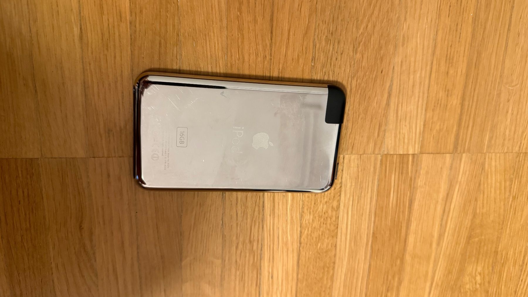 Apple Lecteur media portable: IPOD Touch 16 GB – D'occasion à Tagelswangen par capo_1977 1