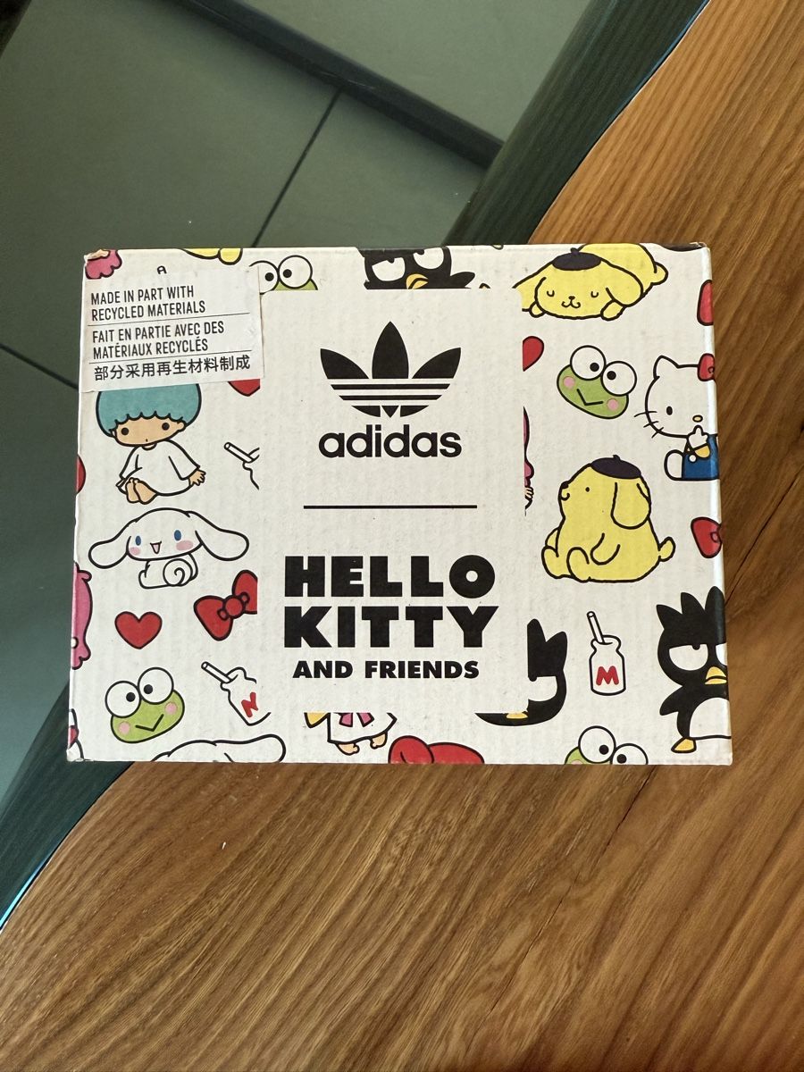 Adidas Scarpe per ragazzi: Adidas x Stan Smith Hello Kitty, Gr. 19, Neu mit Box! – Nuovo e nell'imballaggio originale da Konolfingen venduto da likeacat 1