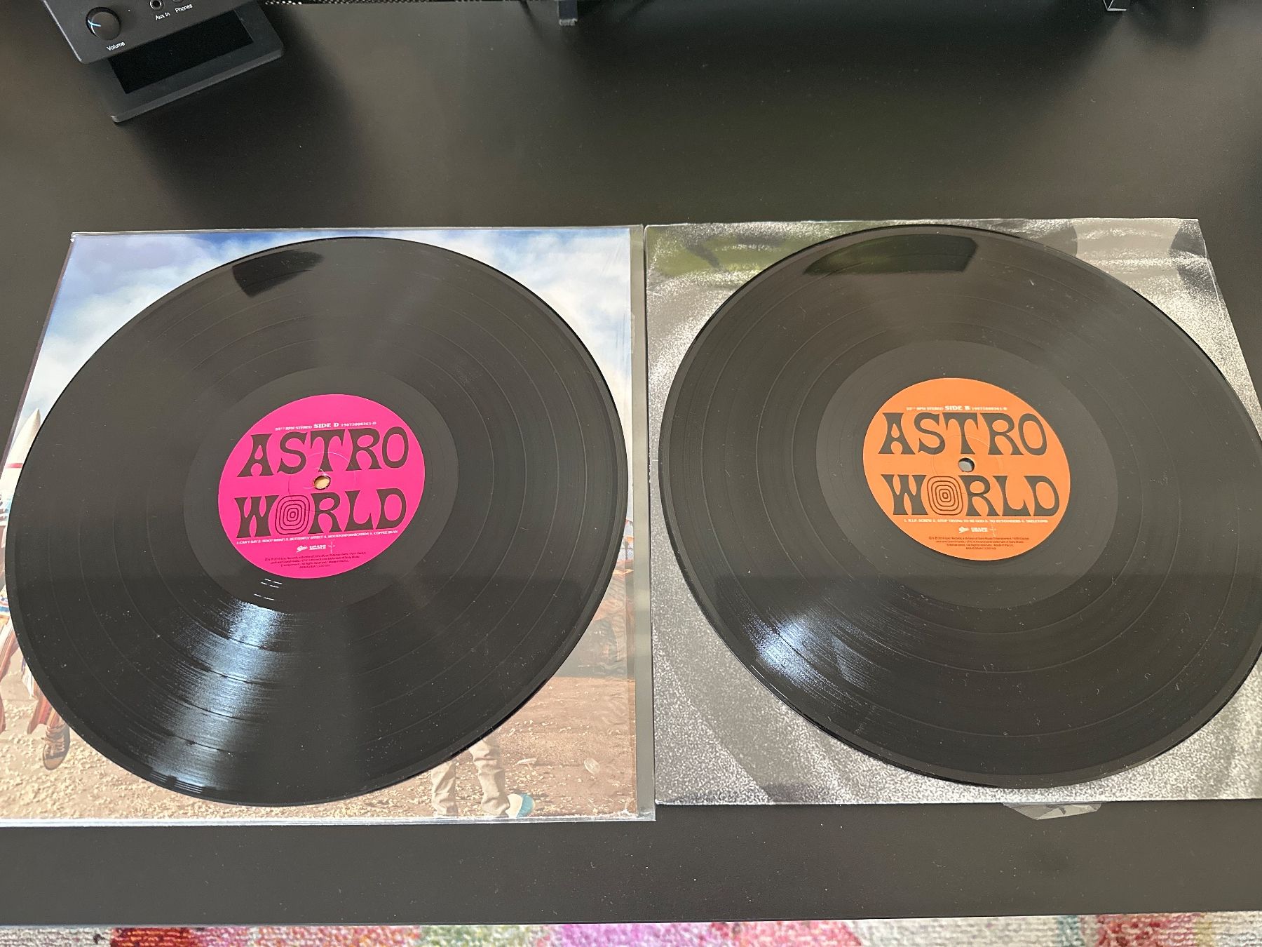 Dischi in vinile: Travis Scott - Astroworld LP – Usato da Viganello venduto da md__2rd2 3