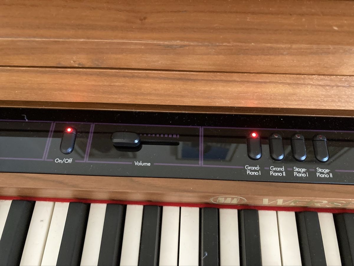 Wersi Strumenti musicali: Piano éléctrique Wersi – Usato da Les Verrières venduto da gra_9thf 4