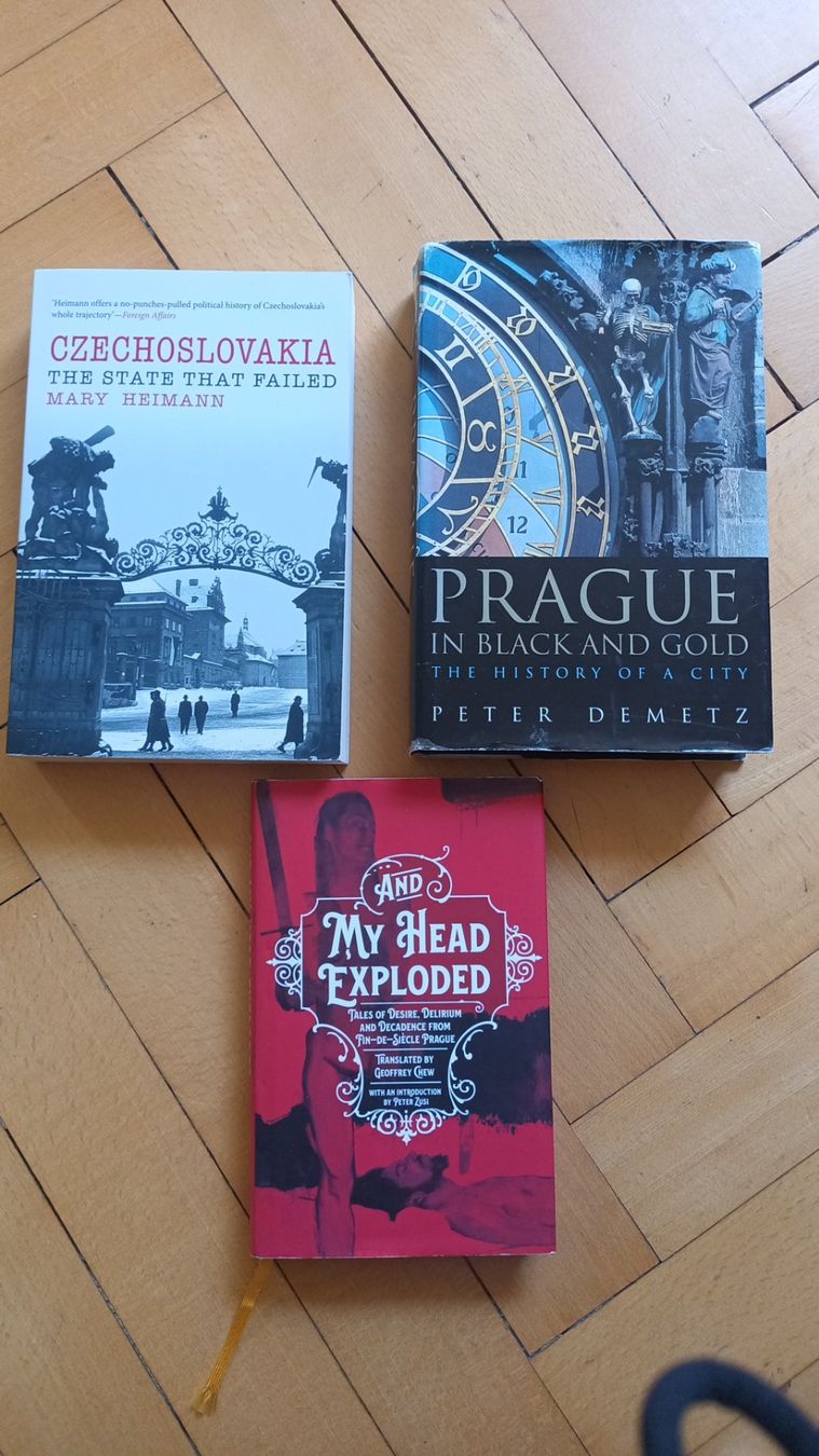 Libri: 3 Books about PRAGUE / CZECHOSLOVAKIA – Usato da Zürich venduto da lisa.alessia93