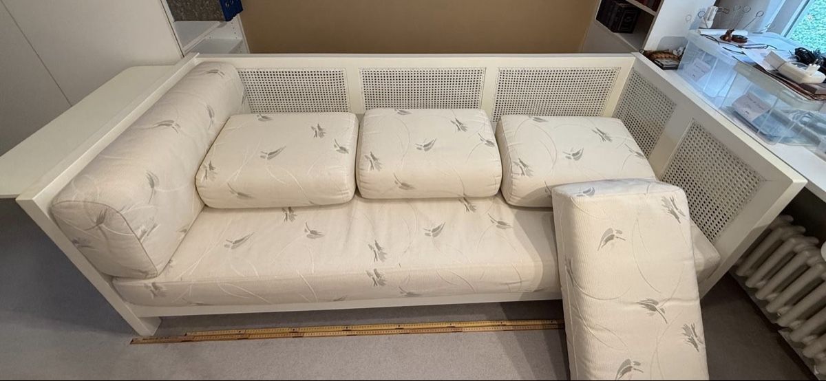Divani: Sofa mit Rattaneinsätzen – Usato da Zürich venduto da ann_smj8 2