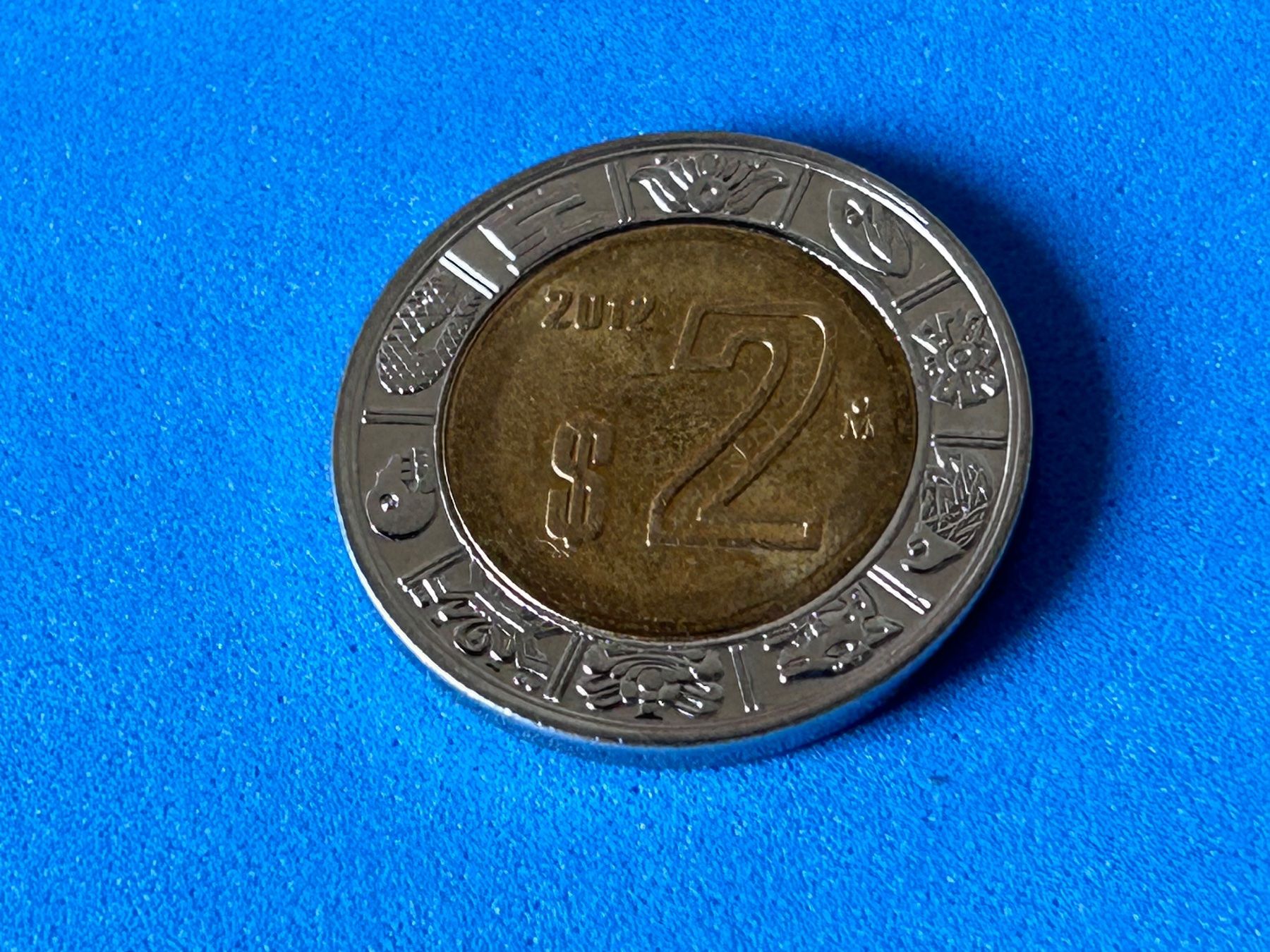Toutes les monnaies: Mexico - 2 Pesos 2012 – D'occasion à Corcelles NE par AJKader 8
