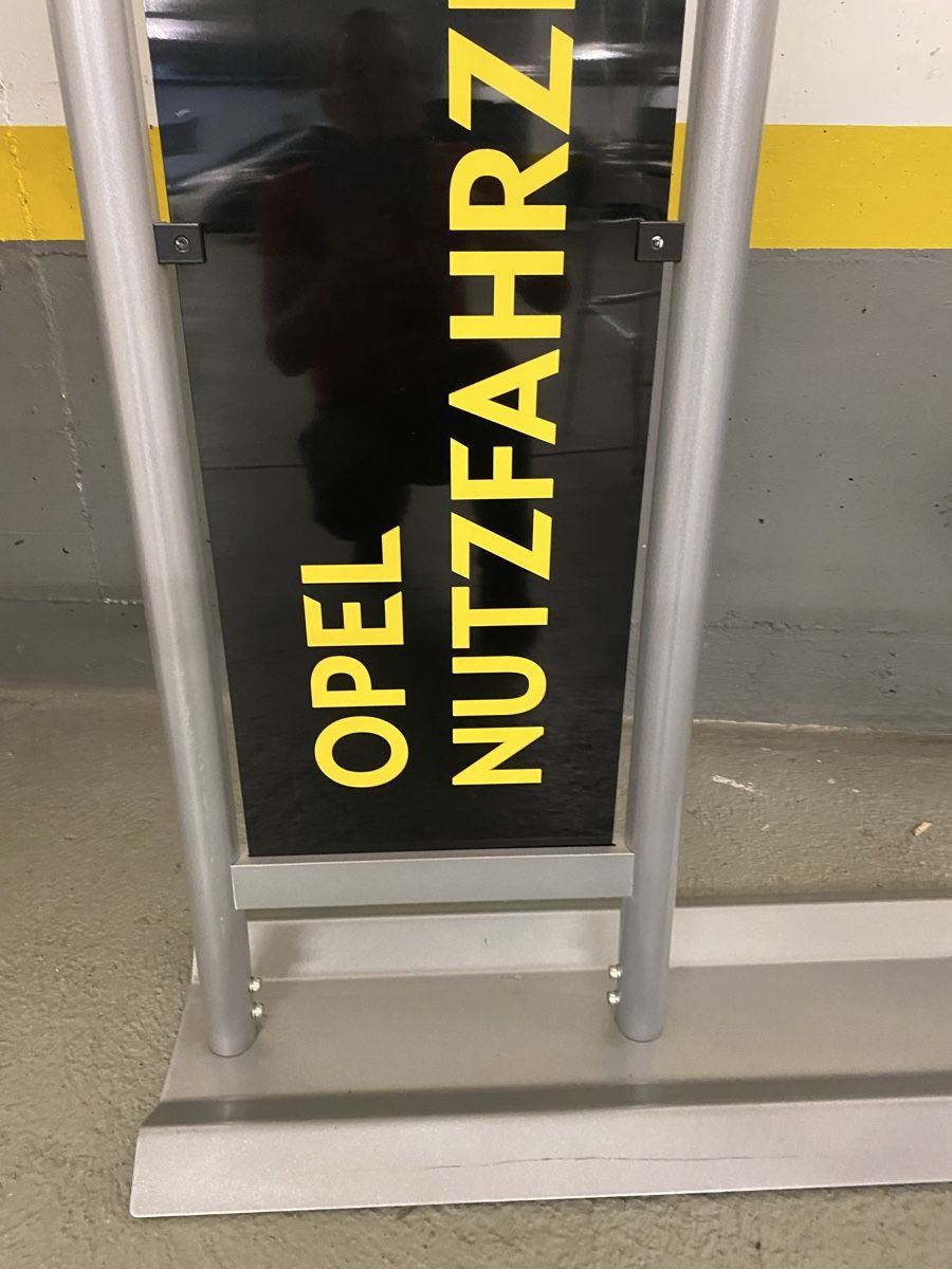 Altro in Decorazioni & Accessori: Ständer neben Opel Nutzfahrzeug – Usato da Hägglingen venduto da Karin0802 8