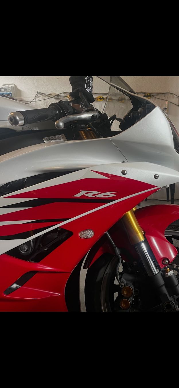 Yamaha Strada: Yamaha r6  – Usato da Kreuzlingen venduto da Bmw06 1