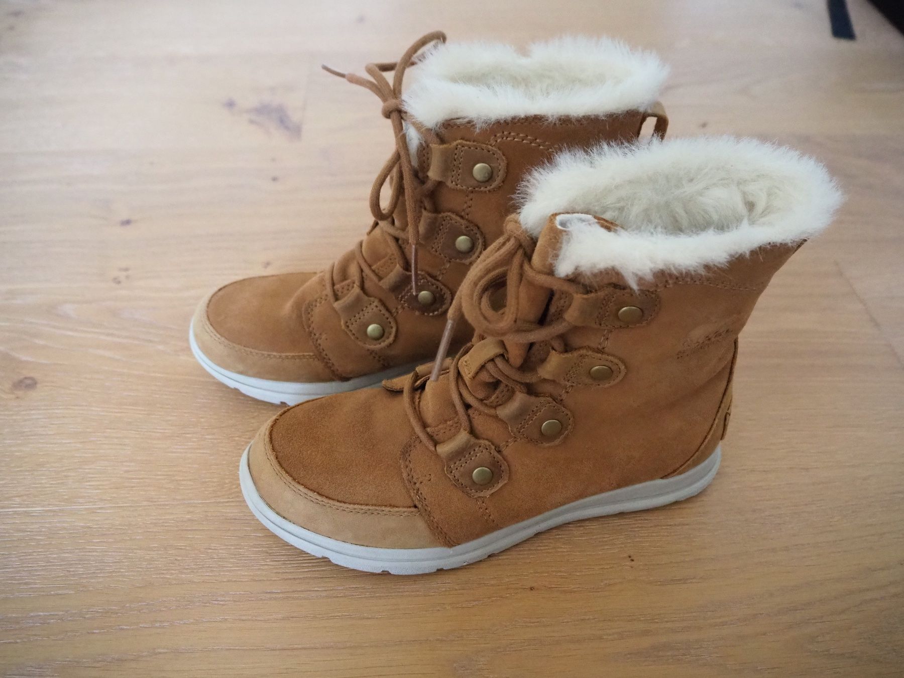 Sorel Scarpe da donna: Sorel Winterstiefel Joan Explorer, Gr. 39 – Usato da Zürich venduto da snowow