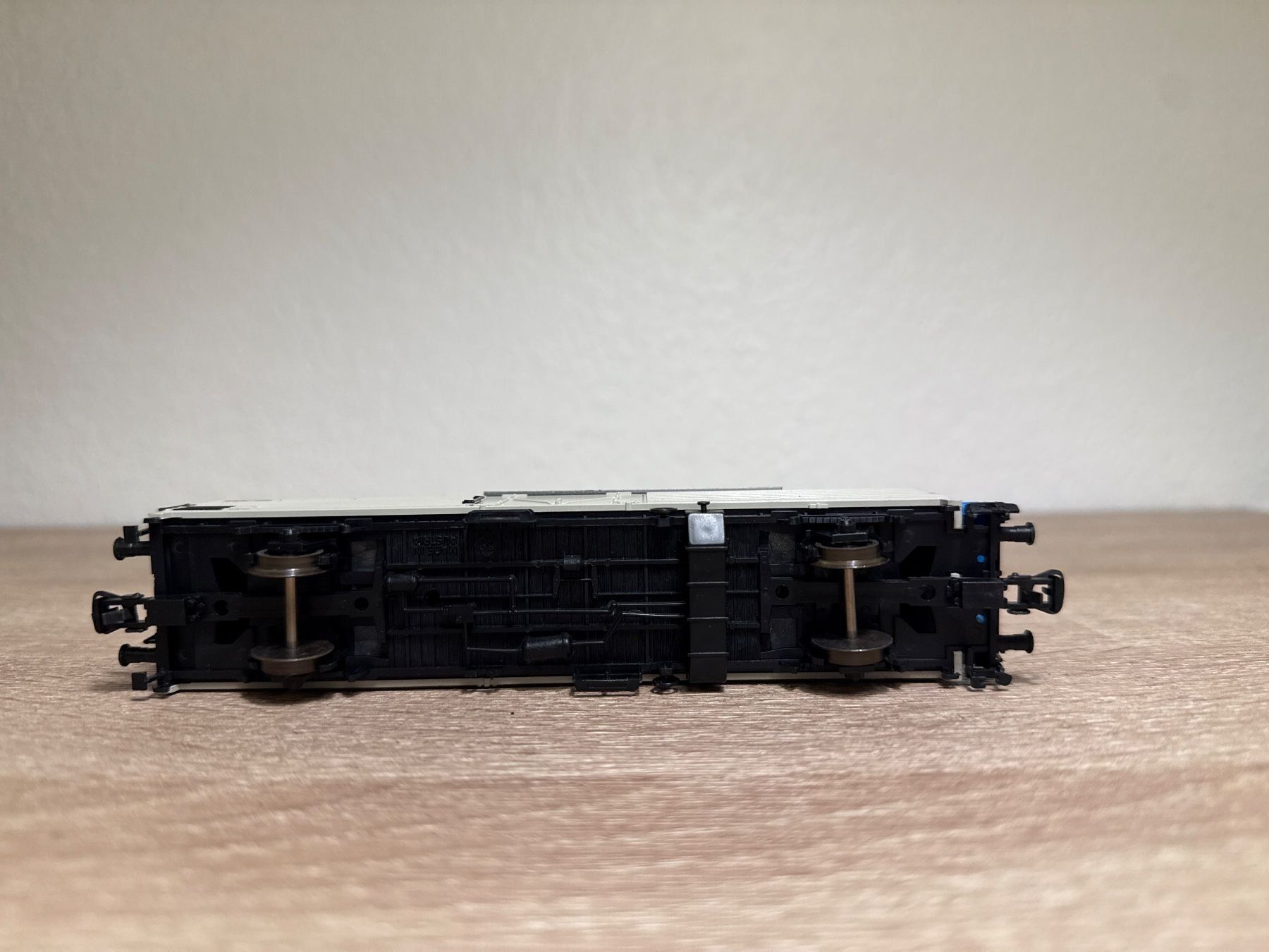 Roco Modellini di ferrovie: Roco Güterwagen H0 (97) – Usato da St-Aubin-Sauges venduto da Lo_Go 4
