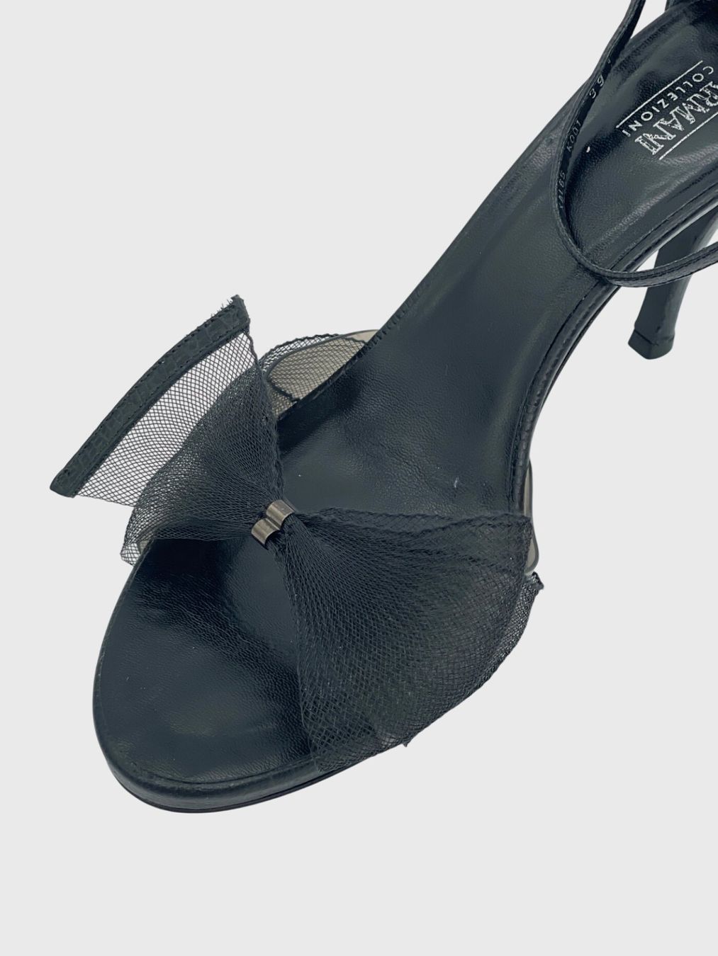 Armani Scarpe da donna: Armani Mesh Bow Sandale mit Absatz EU 39 Schwarz – Usato da Zürich venduto da shoe_shop 5