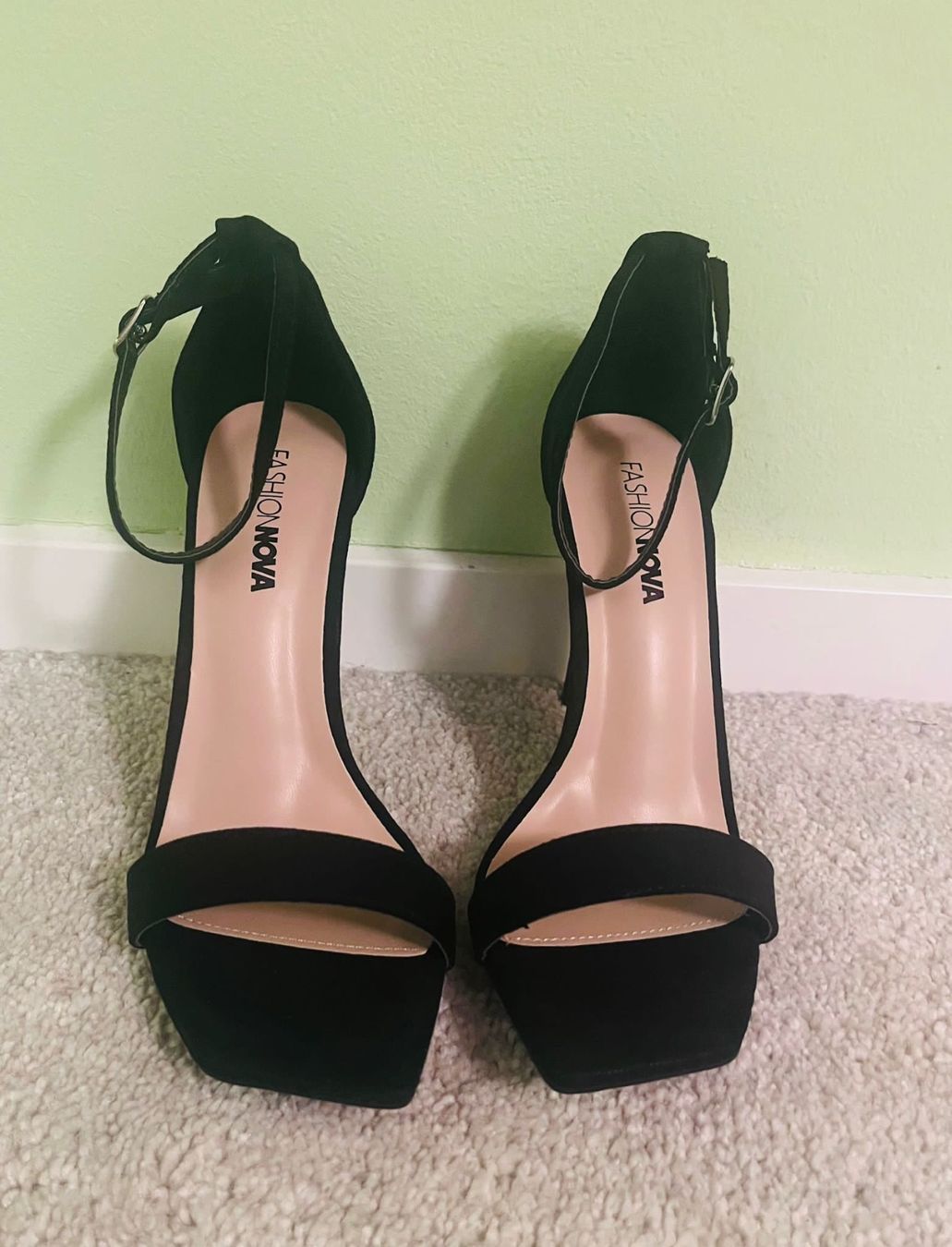 Scarpe da donna: High Heels Schwarz Grösse 5.5/39 – Nuovo (secondo la descrizione) da Oberentfelden venduto da Lalelu013 1