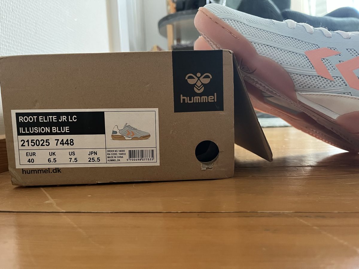 Hummel Scarpe per ragazze: Hummel Hallenschuhe Hellblau/ Pfirsich Gr. 40 – Nuovo (secondo la descrizione) da Winterthur venduto da Chring2 2