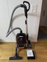 Electrolux UltraOne Staubsauger 3in1 2200W Power