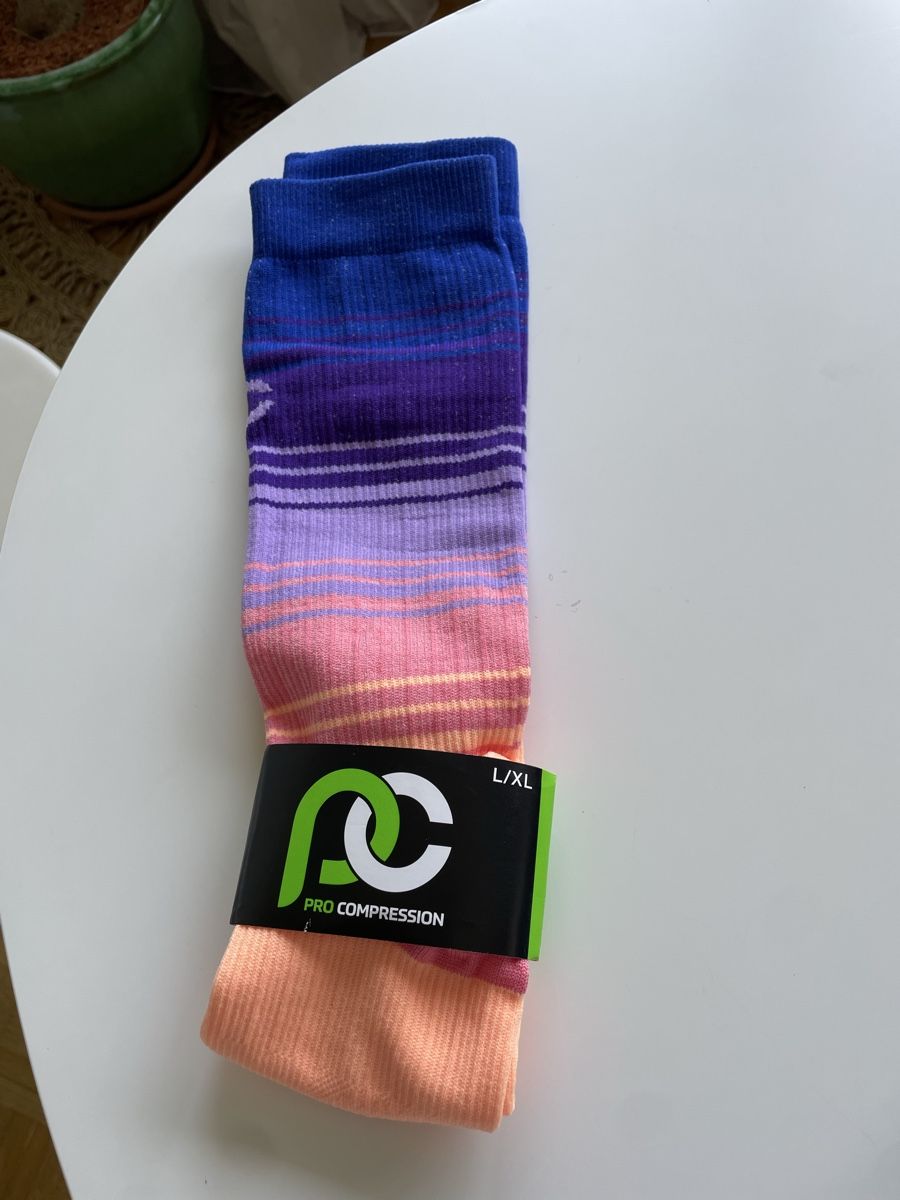 Socken: Pro compression Socken – Neu und originalverpackt aus Zollikerberg von ale_njx2