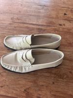 Damen Loafers beige lackiert Grösse 39 guter Zustand