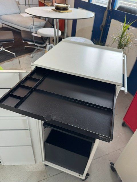 Bigla Korpus: Bigla Büro Caddy – Gebraucht aus Zollikofen von OberliAG 3