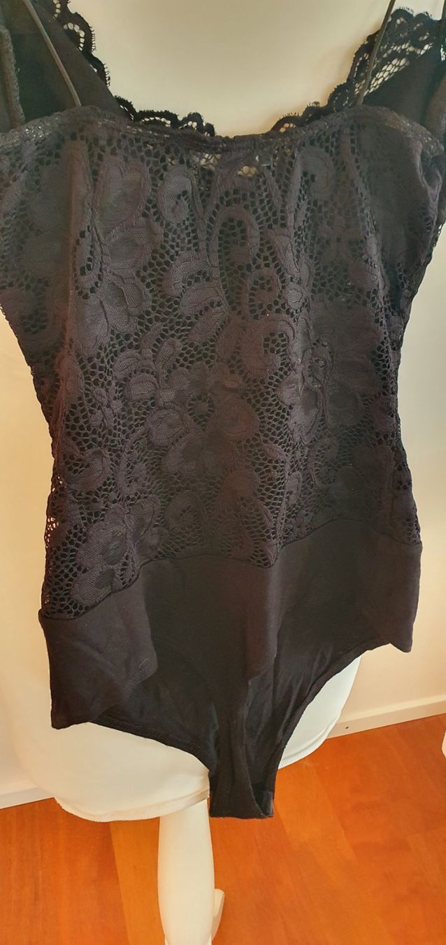 Top: Body Spitze schwarz Gr. XS – Usato da Stansstad venduto da InStyle8 4