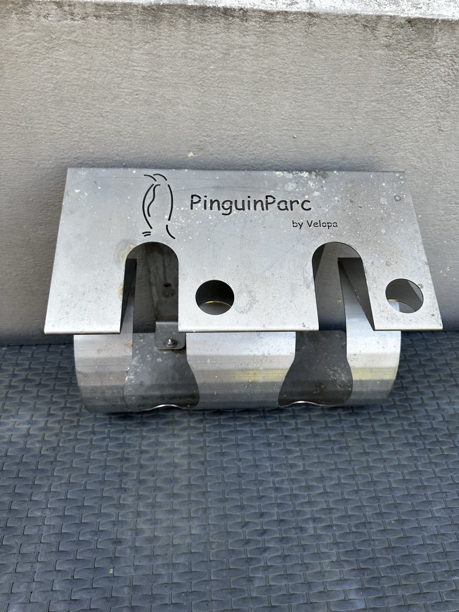 Sonstige Dekorationen & Accessoires: PinguinParc by Velopa Kickboard Ständer – Gebraucht aus Buchs SG von marsila