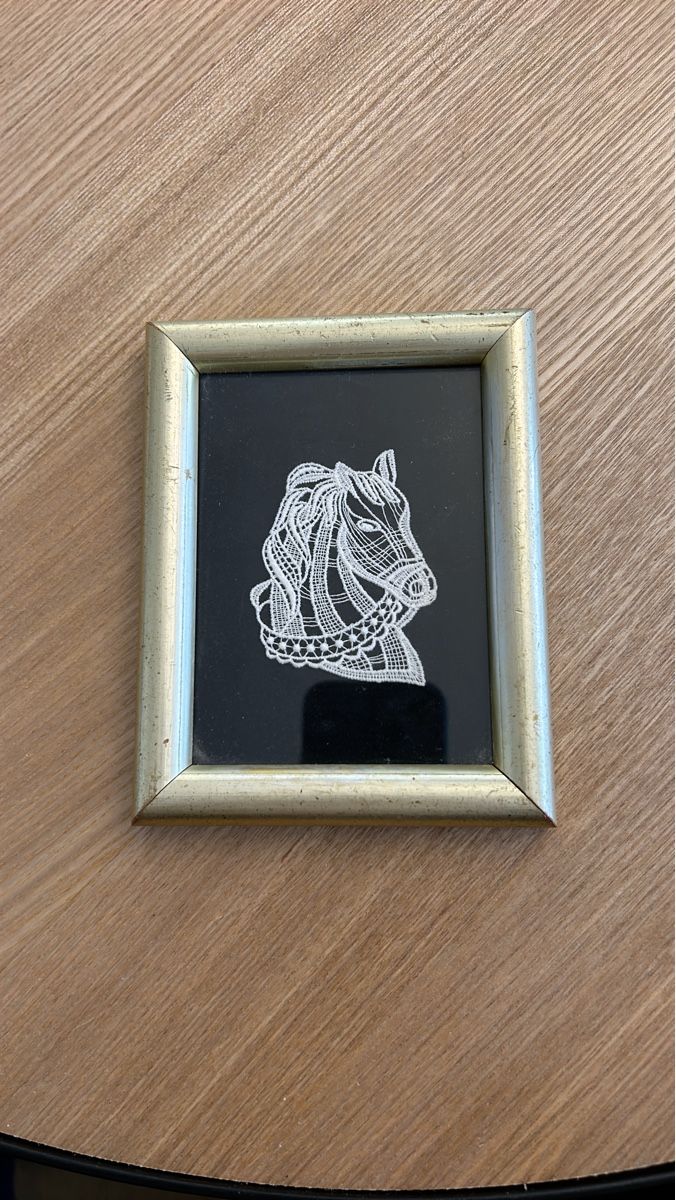 Alle Dekorationen: Cadre cheval dentelle – Gebraucht aus Neuchâtel von ing_s82l