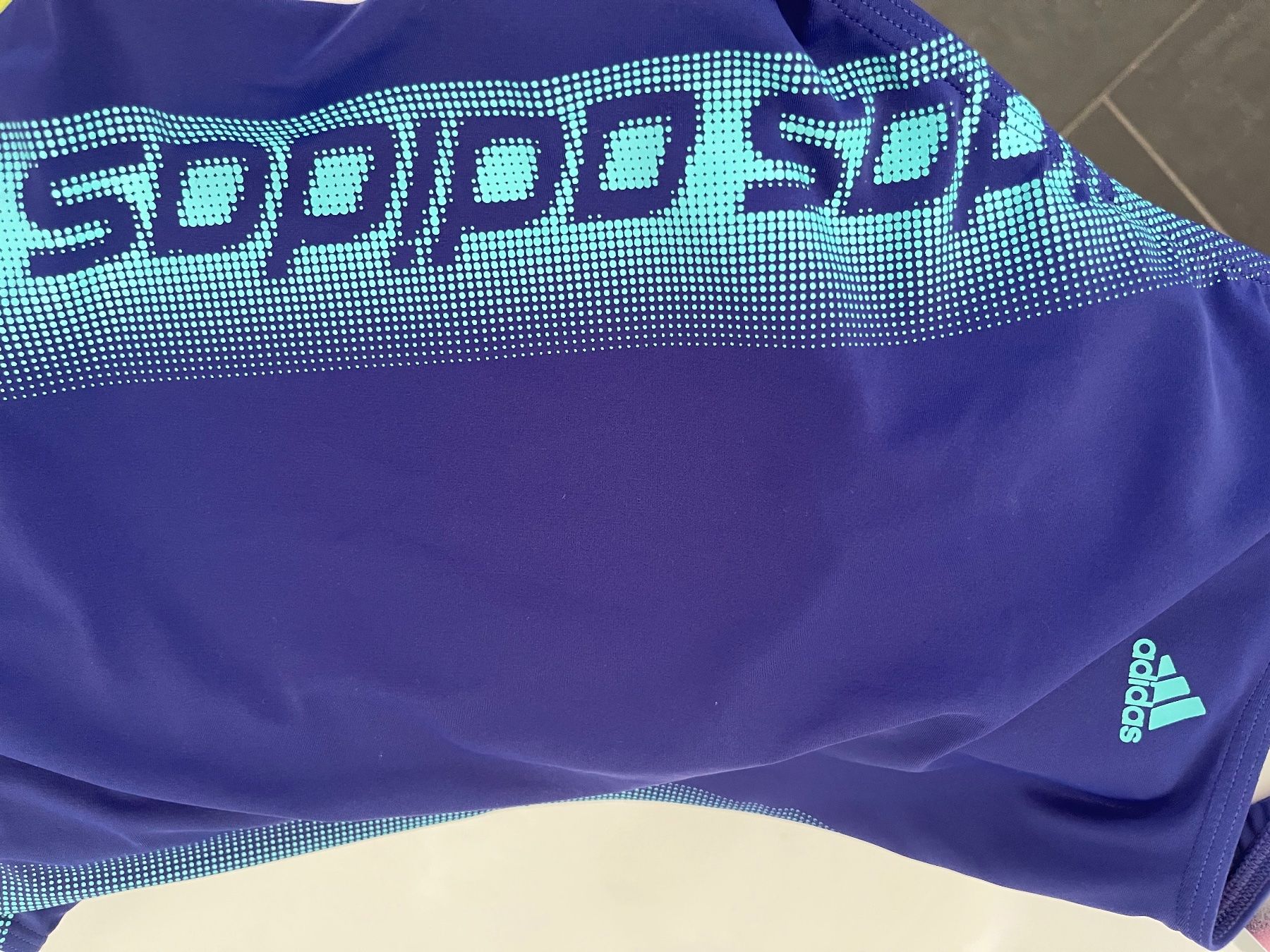 Adidas Costumi da bagno & Bikini: Badeanzug Mädchen – Usato da Kaiseraugst venduto da muddy_fox 2