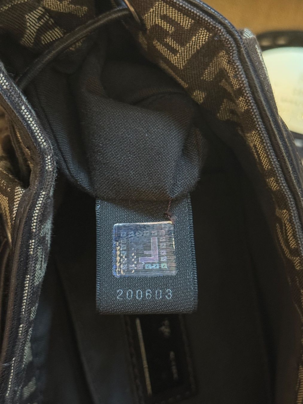 Fendi Taschen für Damen: Vintage Fendi Baguette – Gebraucht aus Zürich von Larazade 5